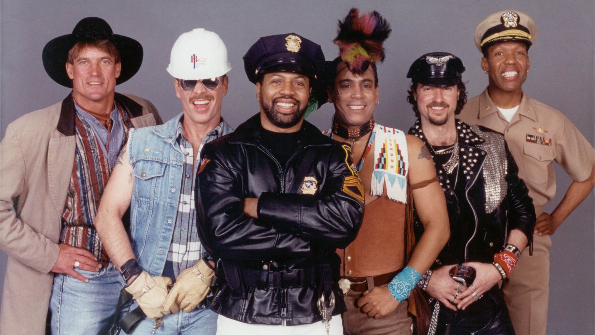 Poster Village People Affiches De Village People Posters Affiche   F19d3d49 Be22 4ca6 9903 64d86984fbf2 